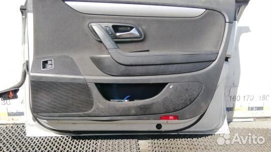 Дверь передняя правая volkswagen passat CC (EEA31E
