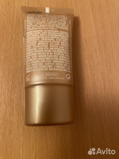 Clarins омолаживающий крем для шеи и декольте