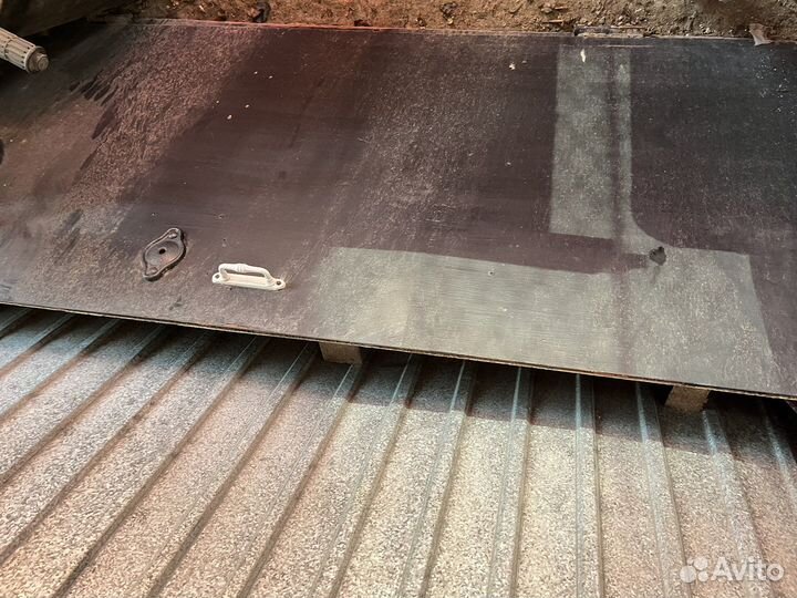 Дверь металлическая