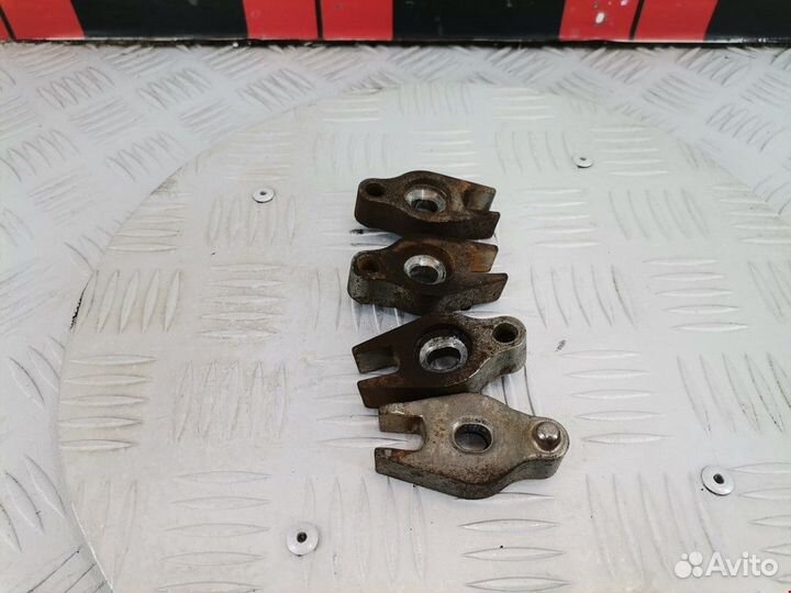 Крепление форсунки Ford Focus рест. 2003 1135717