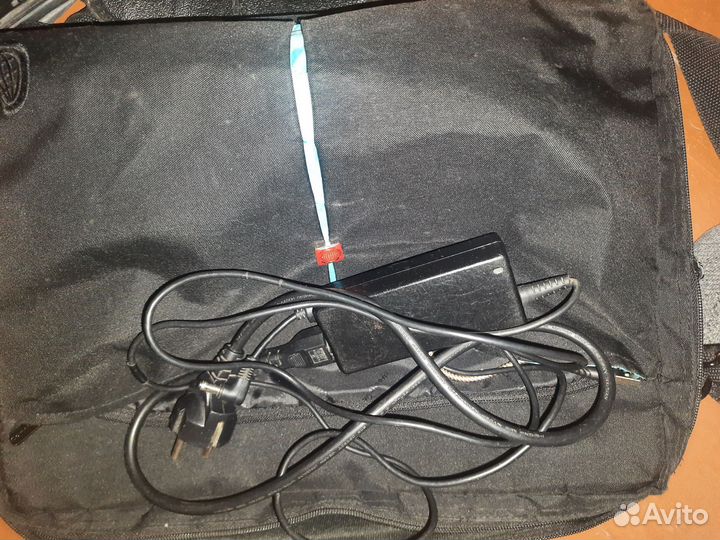 Продам ноутбук на запчасти