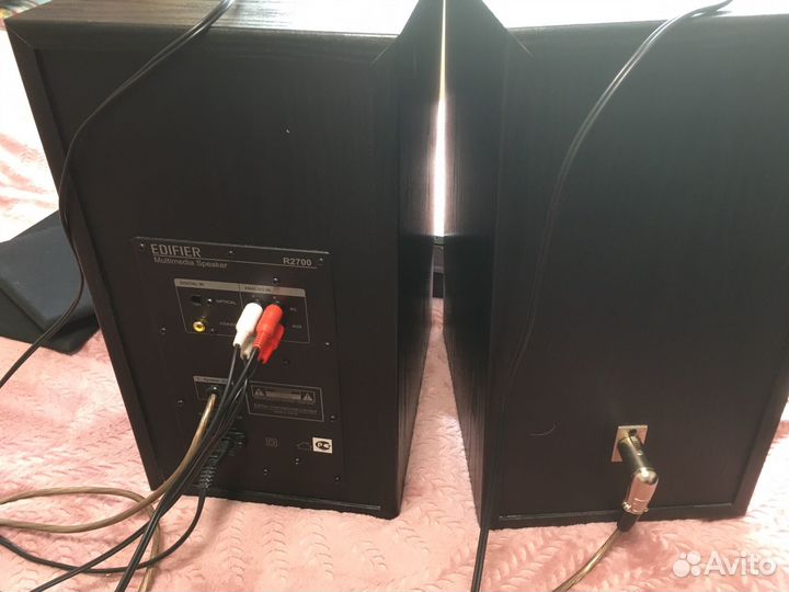 Активные колонки Edifier R2700