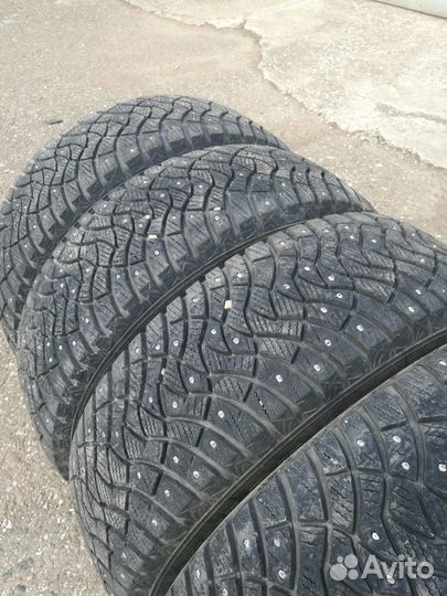 Dunlop SP Winter Ice 03 205/65 R16