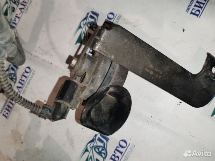 Клаксон Volkswagen Touareg 2008