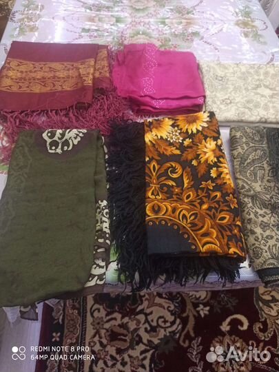 Женские шарфы и платки