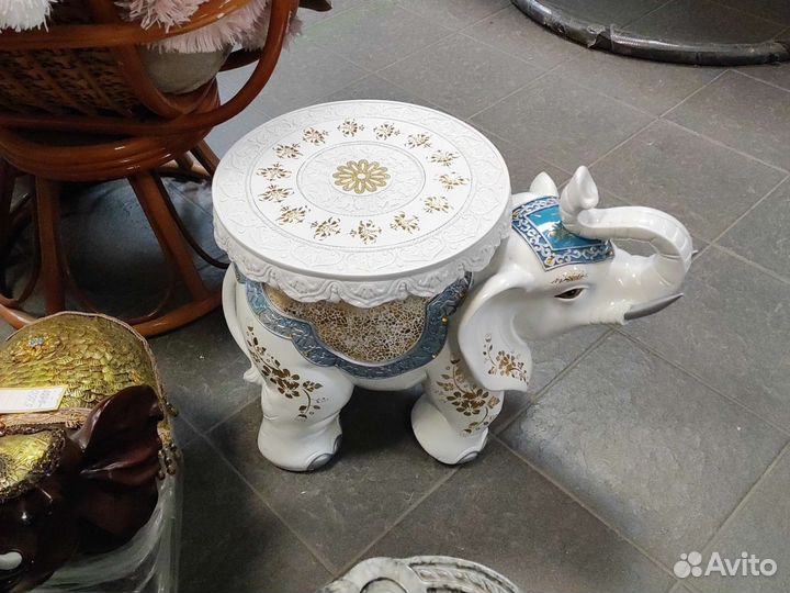 Слон подставка