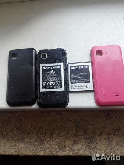 Телефон Samsung wave 525