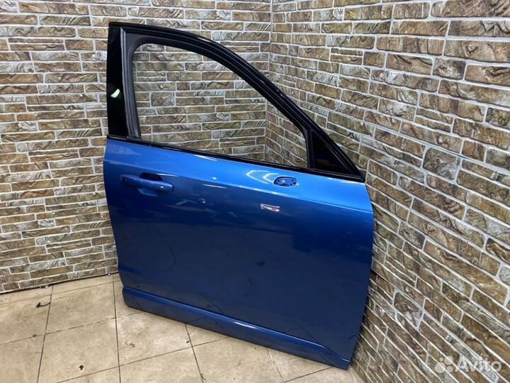 Дверь передняя правая Volvo XC90