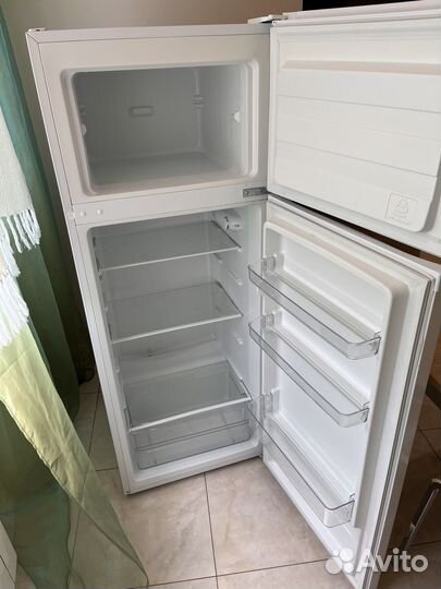 Холодильник dexp TF210D