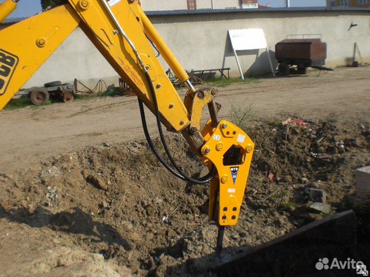 JCB 3CX Гидpoмoлoт