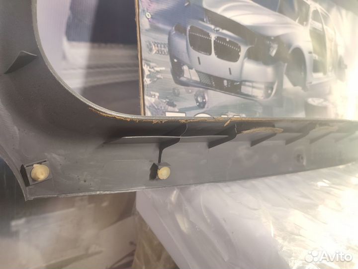 Пластик пятой двери Mitsubishi Pajero 2