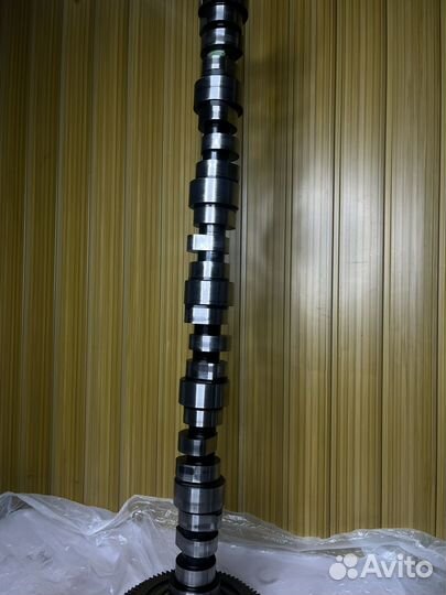 Распредвал на Камаз 5490. мерседес ом457