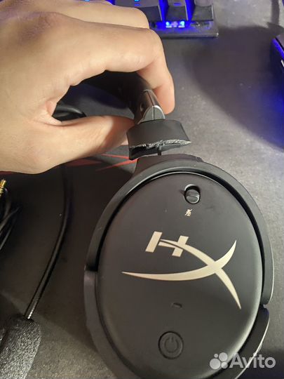 HyperX Cloud Orbit / Audeze Mobius