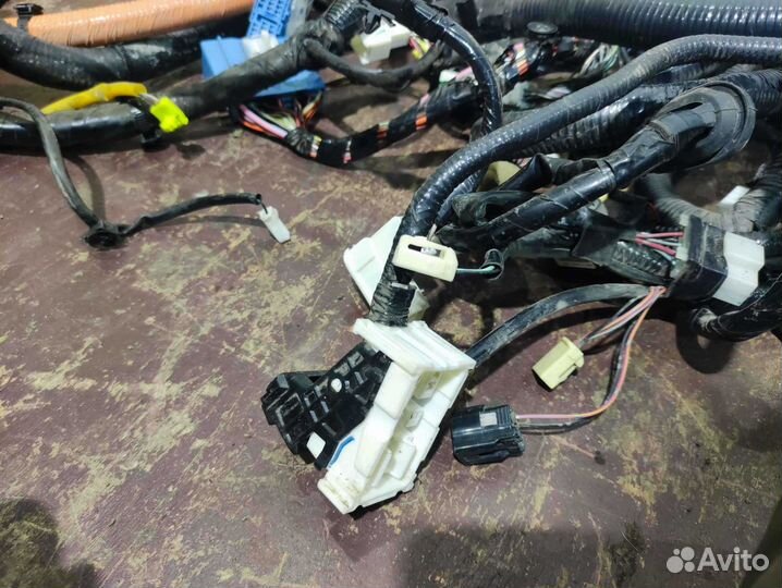 Проводка (коса) салонная Mazda CX-7