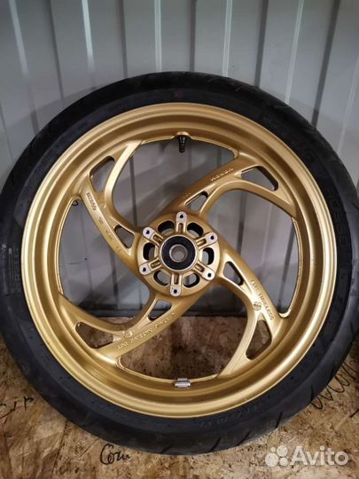 Honda cb1000r передний диск колесо