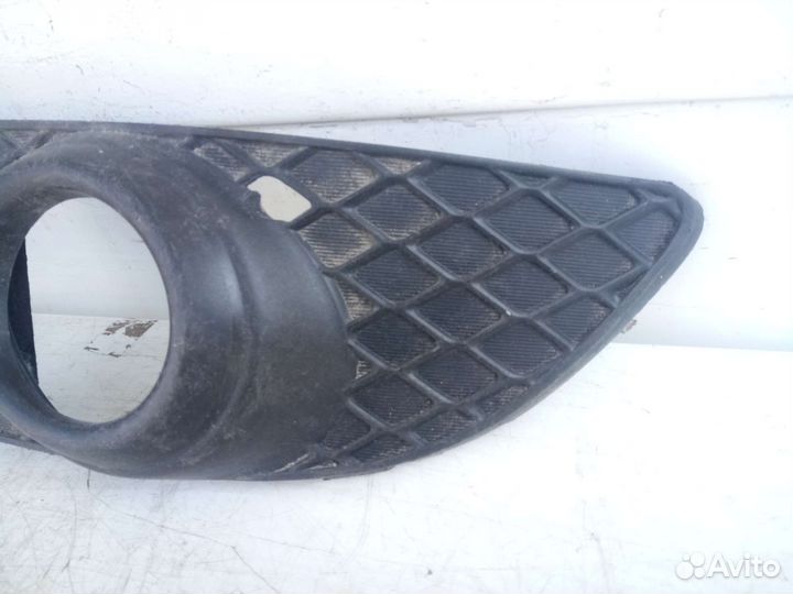 Решетка в бампер левая Mitsubishi Lancer X 2010г