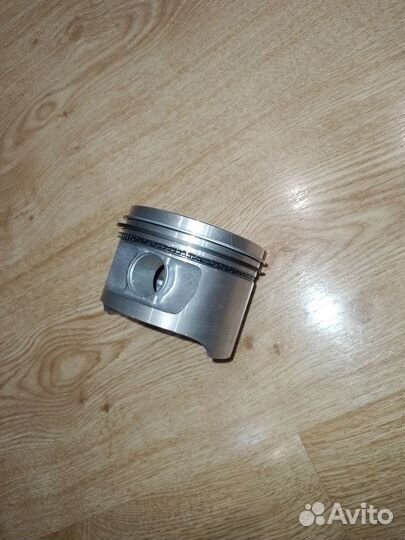 Комплект поршней Ford