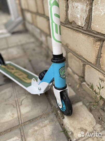 Продам самокат б/у