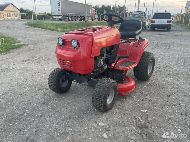 Садовый трактор Yard Machines 638