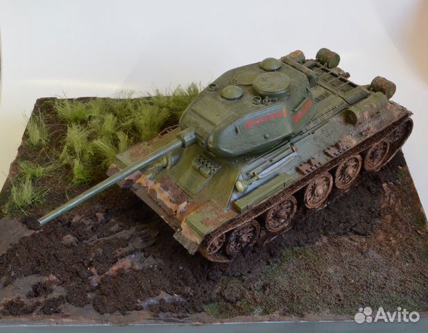 Стендовая модель Т-34-85 ARK Models