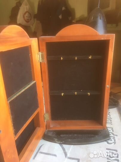 Ключница настенная из дерева