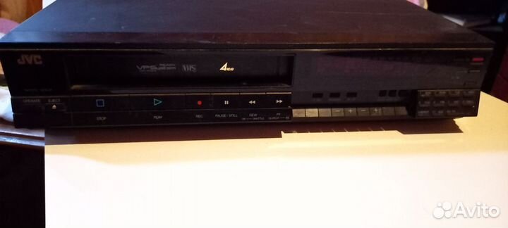 Видеомагнитофон jvc