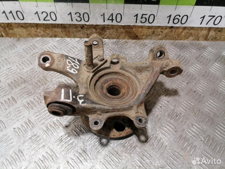 Кулак задний правый C 202