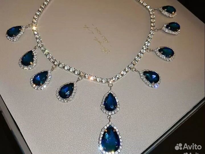 Новый комплект украшений