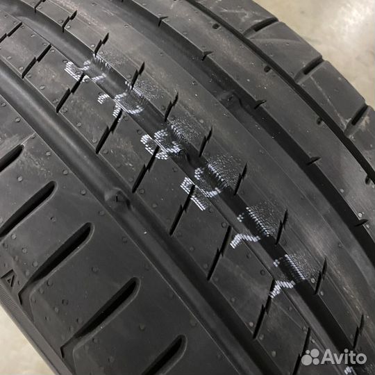 Yokohama Advan Sport V107 225/45 R18