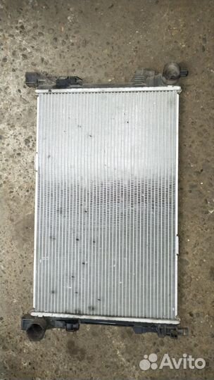 Радиатор двигателя Mercedes SLK-Class R171