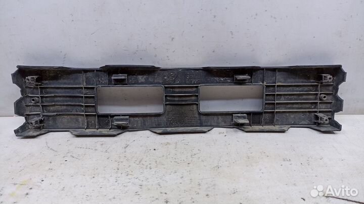 Накладка под номер передняя Hyundai Solaris 2