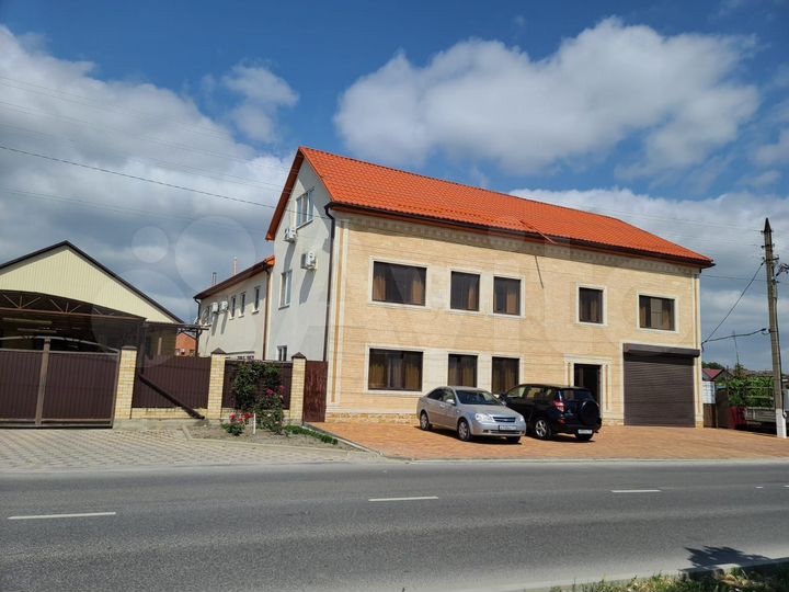 Дом 380 м² на участке 15 сот.