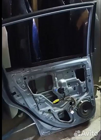 Дверь задняя левая Nissan Tiida С11 хэтчбек