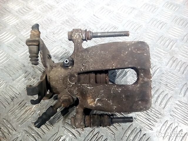 Суппорт задний правый для Opel Insignia 1 13390032