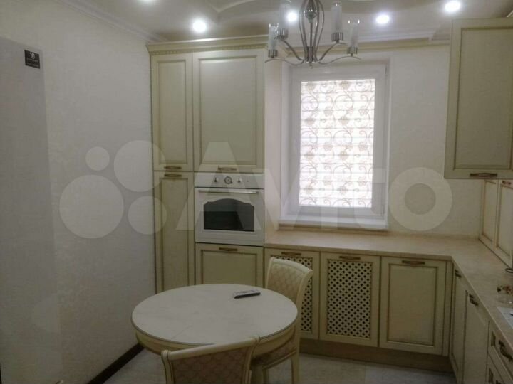 2-к. квартира, 65 м², 2/5 эт.