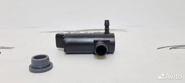 Насос фароомывателя Toyota Camry 50 / 55 11-18