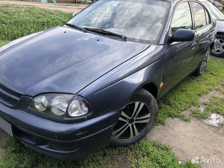 Toyota Avensis 1.6 МТ, 1999, 200 000 км