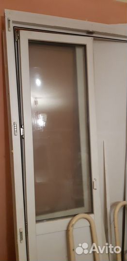 Дверь на балкон