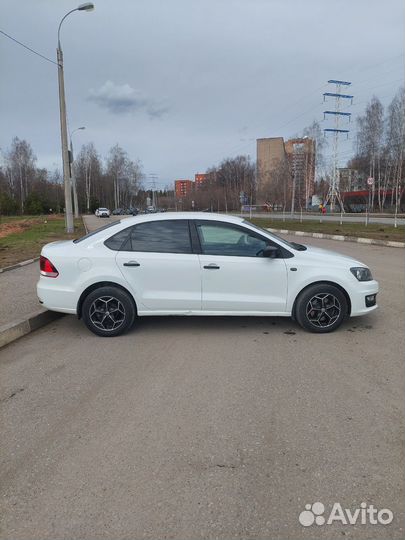 Volkswagen Polo 1.6 AT, 2016, 69 700 км