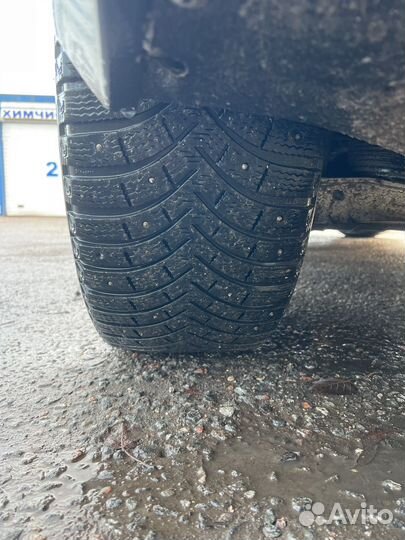 Michelin X-Ice North 255/55 R19