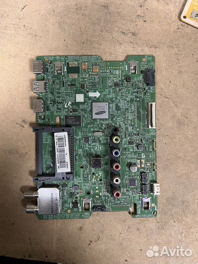 Телевизор Samsung UE40M5000AU в разбор