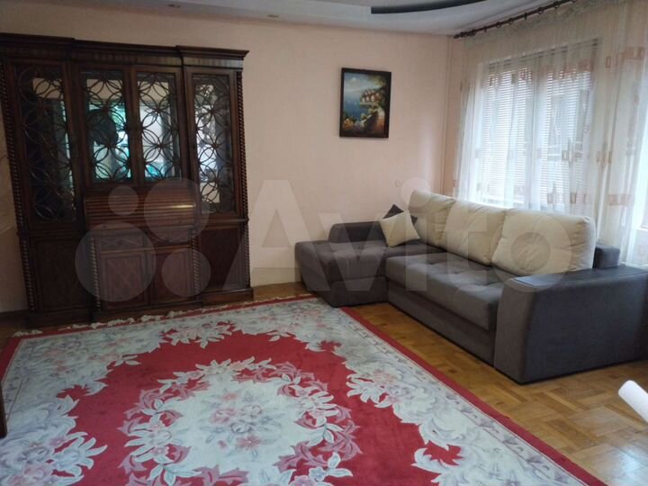 2-к. квартира, 50 м², 1/2 эт.