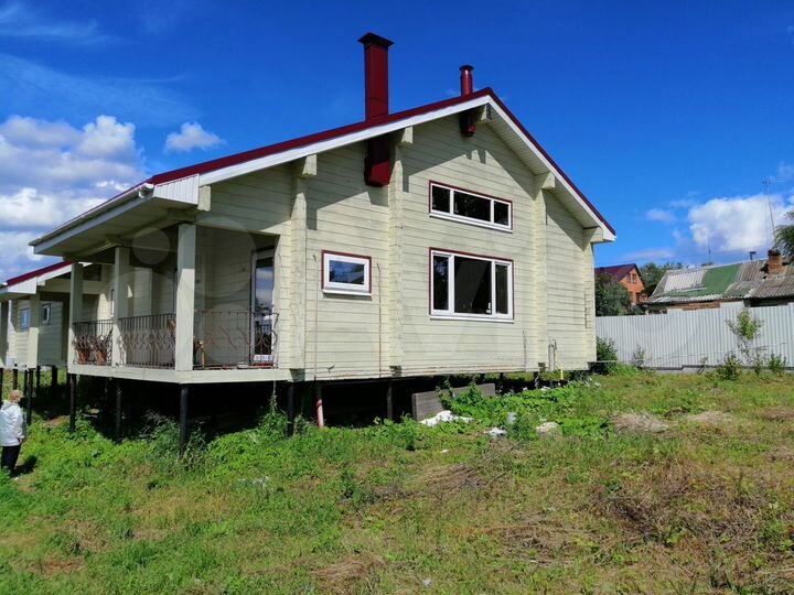 Дом 237 м² на участке 15 сот.