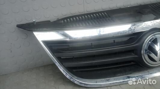 Решетка радиатора volkswagen tiguan 1 (9AG57QF01)