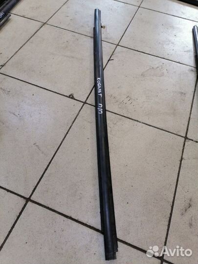 Бархотка внешняя на дверь передняя правая