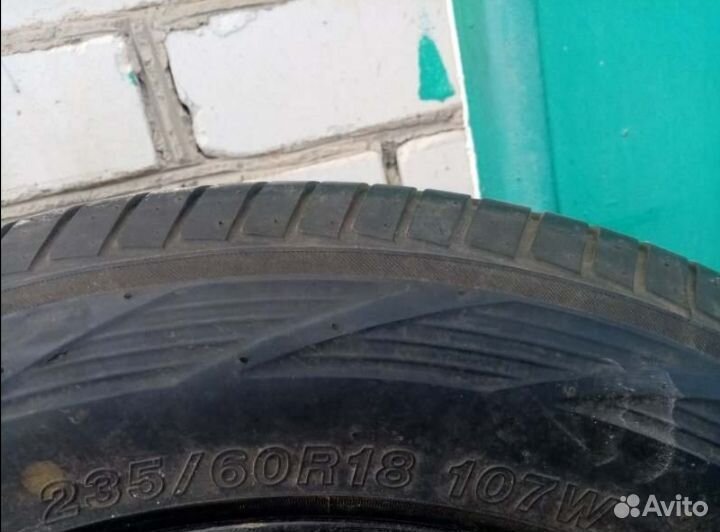 Yokohama Advan ST V802 235/60 R18