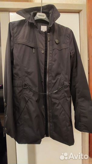 Ветровка женская