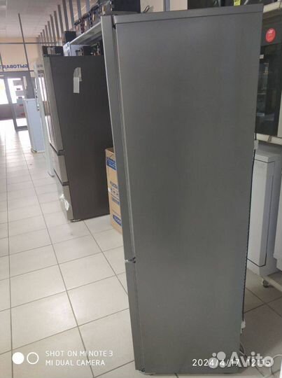 Двухкамерный холодильник Beko rcsk 270M20 S