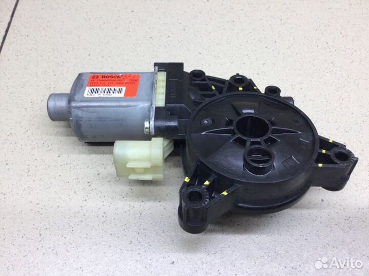 Моторчик стеклоподъемника задний правый Kia Ceed