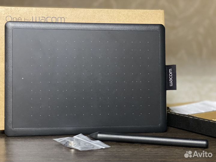 Графический планшет One by Wacom CTL-472
